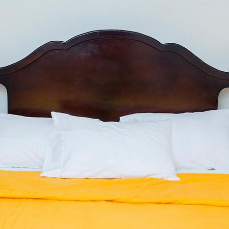 Windjammer International Cuisine & Comfort Inn Georgetown Rom bilde