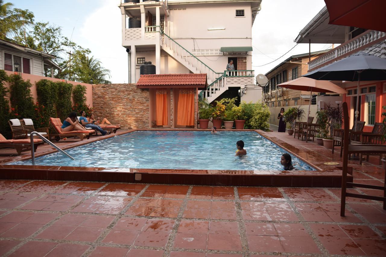 Windjammer International Cuisine & Comfort Inn Georgetown Eksteriør bilde