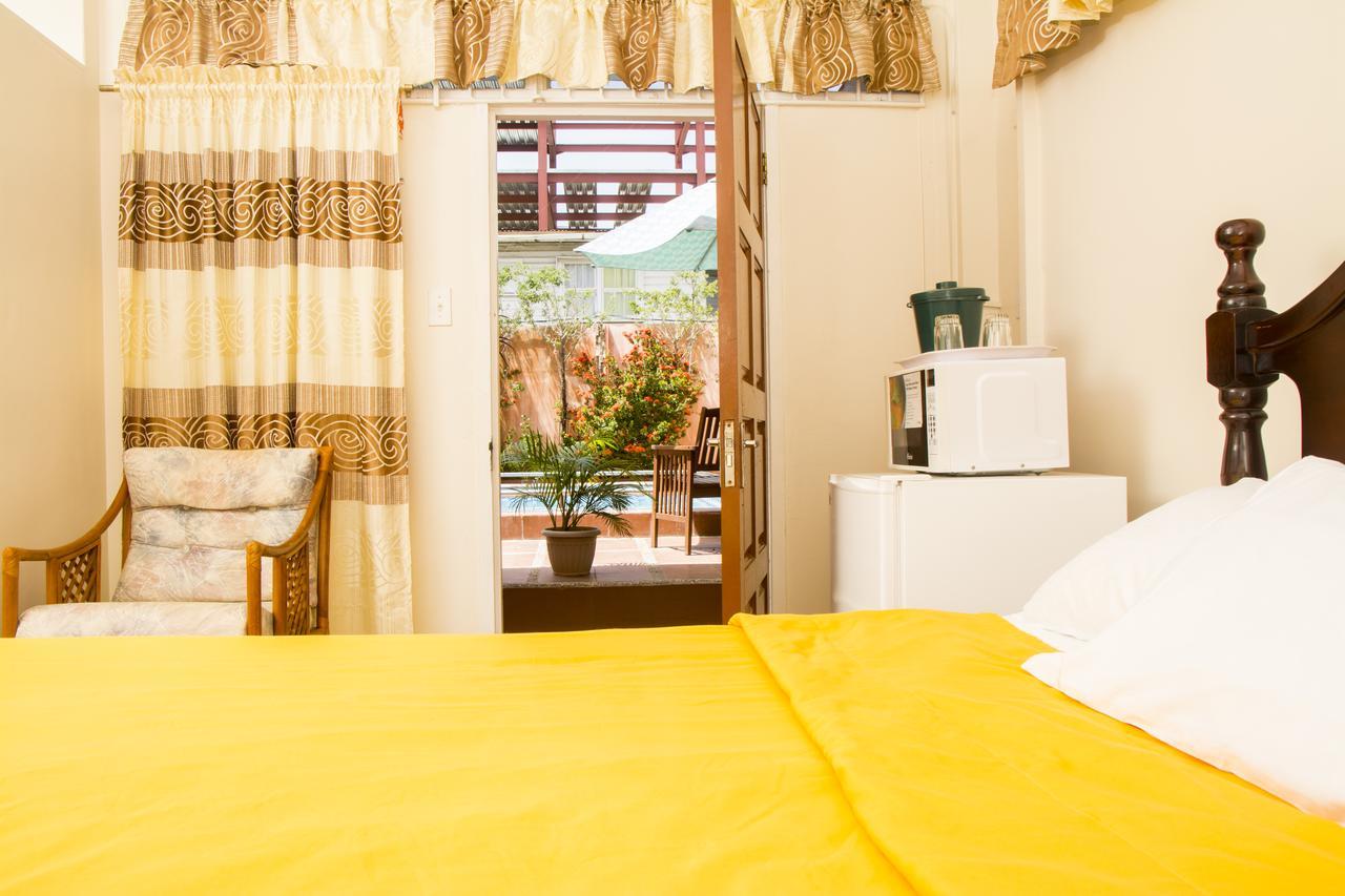 Windjammer International Cuisine & Comfort Inn Georgetown Eksteriør bilde