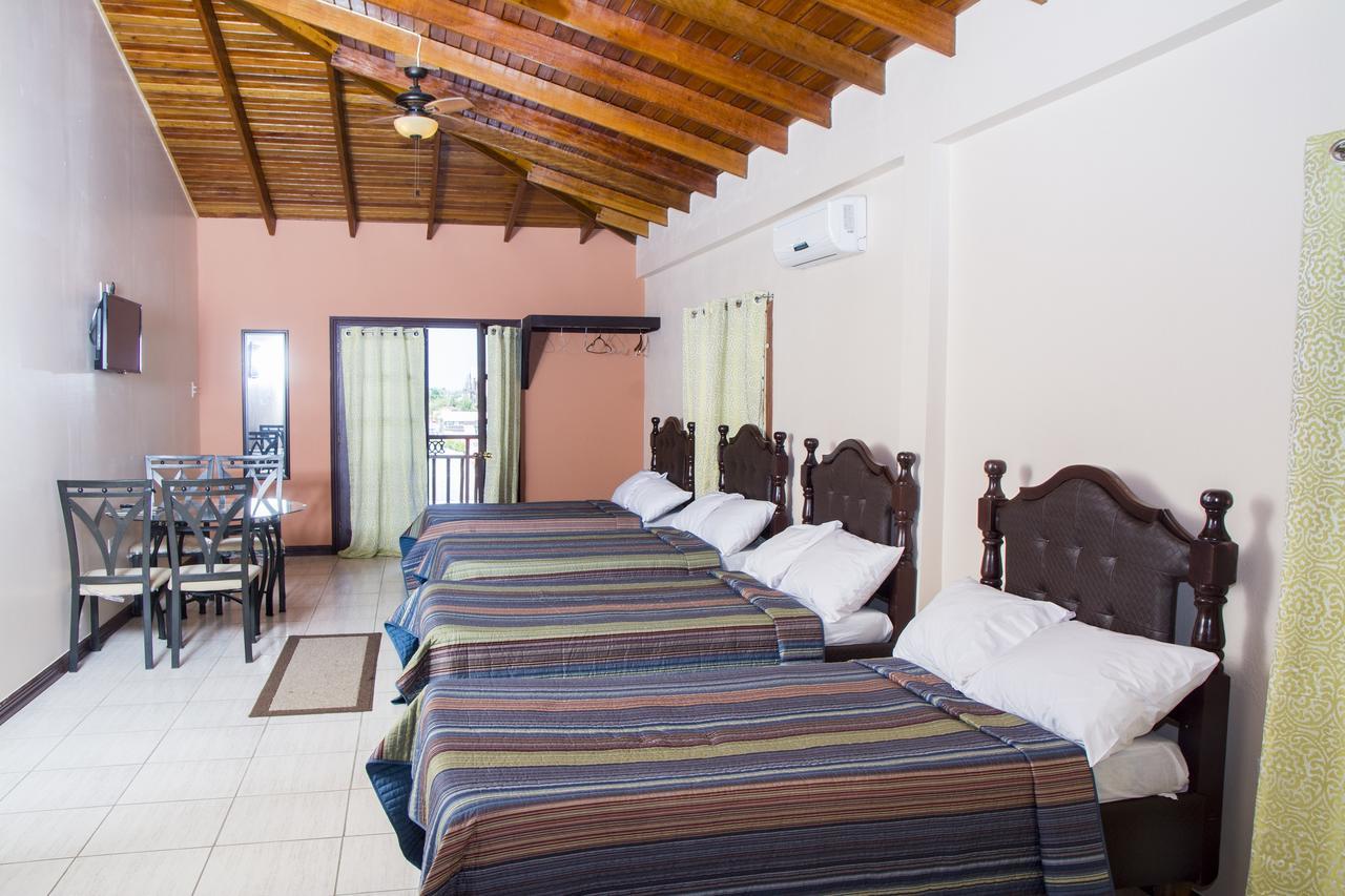 Windjammer International Cuisine & Comfort Inn Georgetown Eksteriør bilde